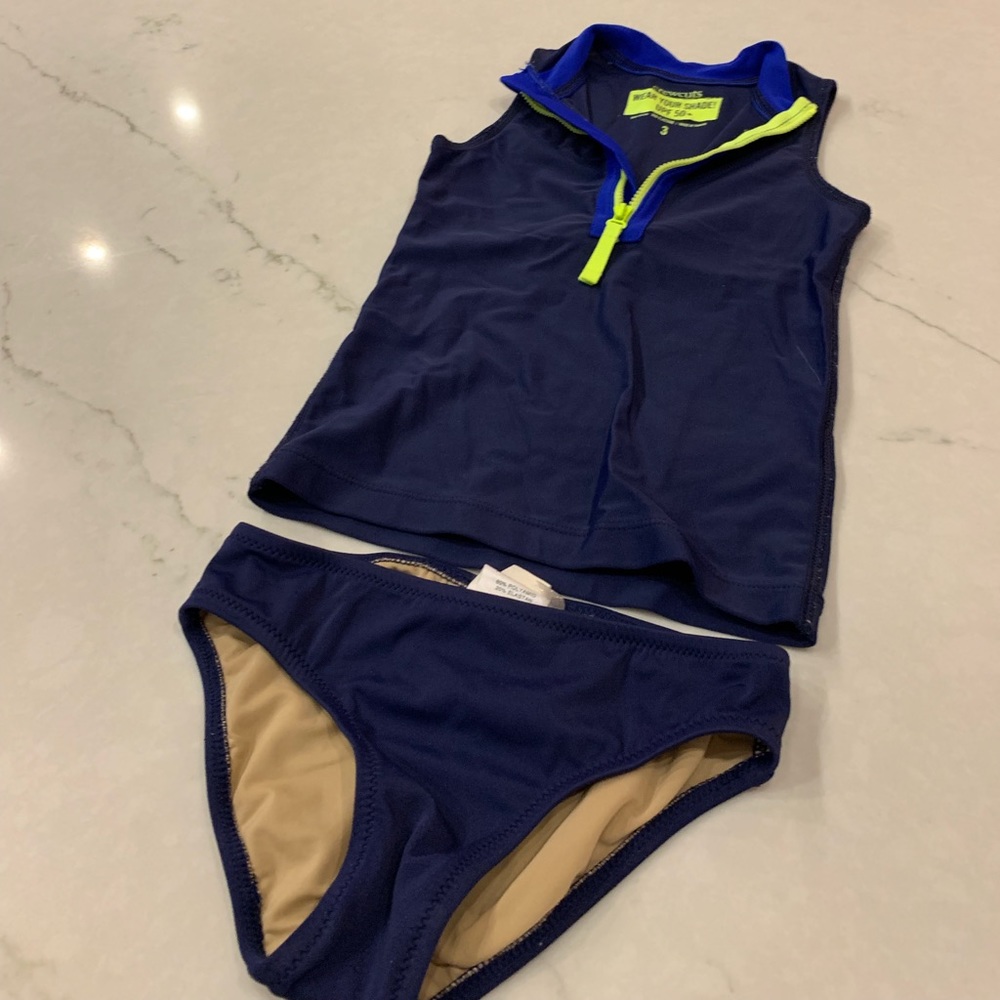 Girls Size 3 Crewcuts 2 piece swimsuit